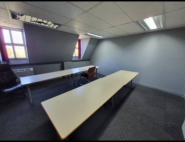 149M² OFFICE TO LET IN MORNINGSIDE